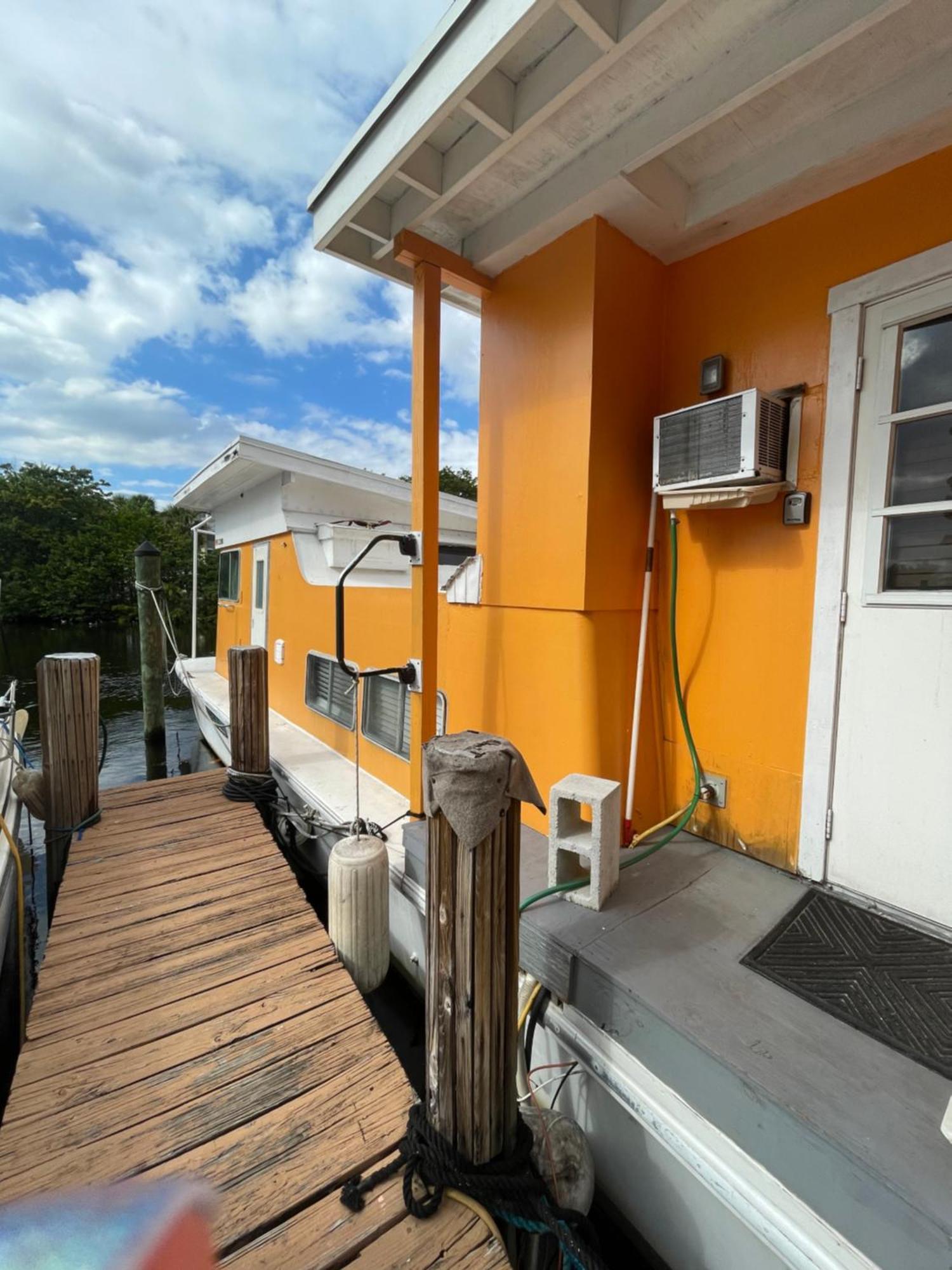 Updated Houseboat On The River! Fort Lauderdale Exterior photo